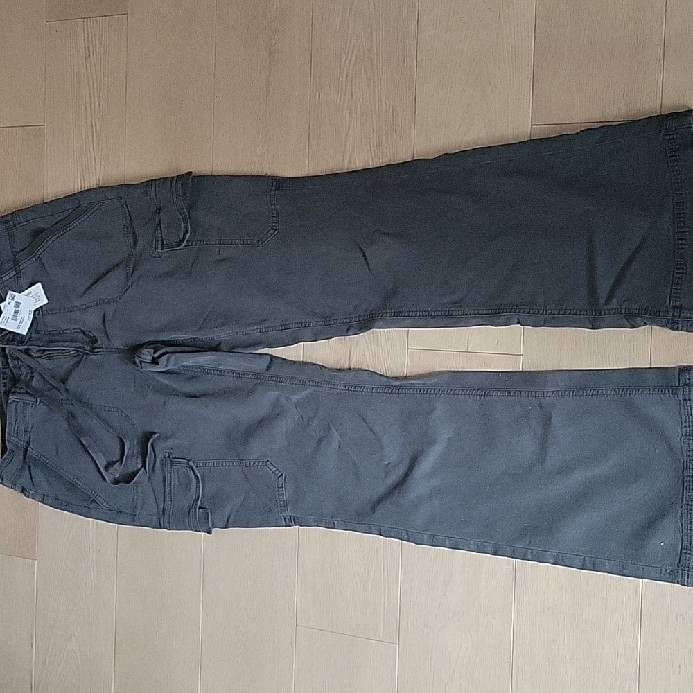 American Eagle size 8 boot cut cargo pants